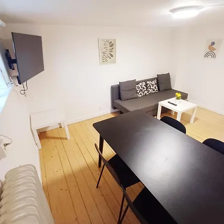 Apartment In Close To Hospital